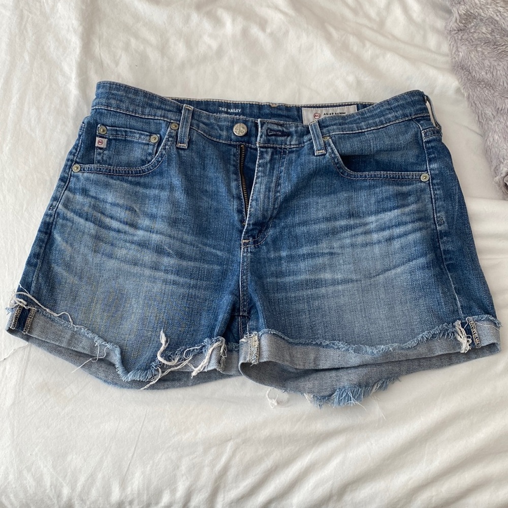AG-ED Jean Shorts in “The HAILEY” style